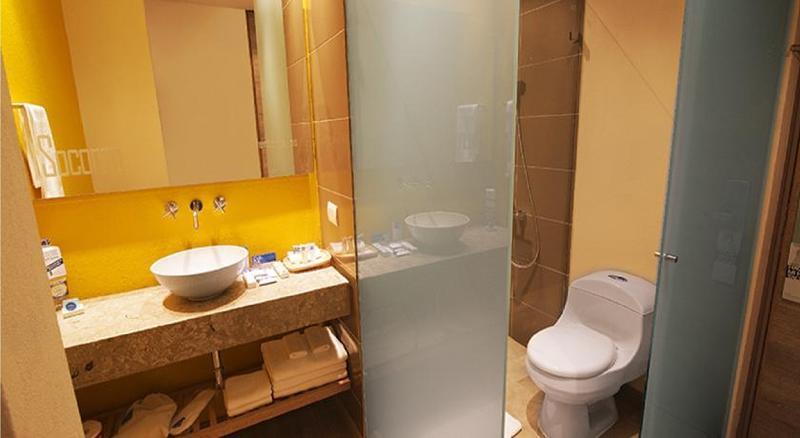 Hotel Bari Bucaramanga Bagian luar foto