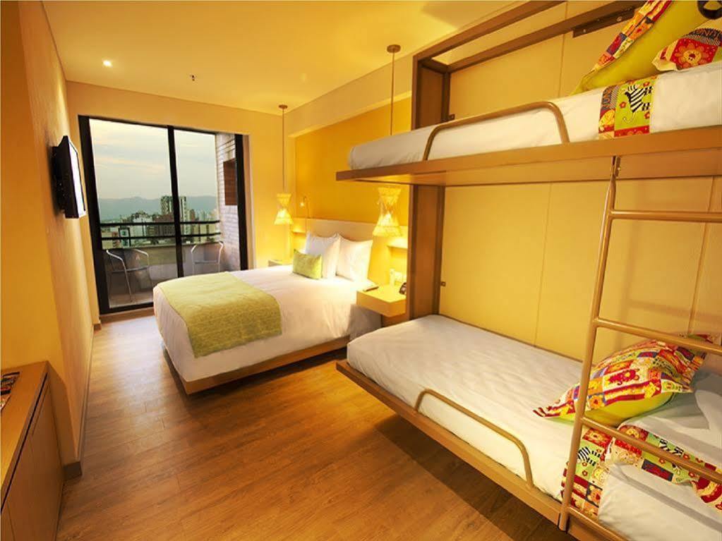 Hotel Bari Bucaramanga Bagian luar foto